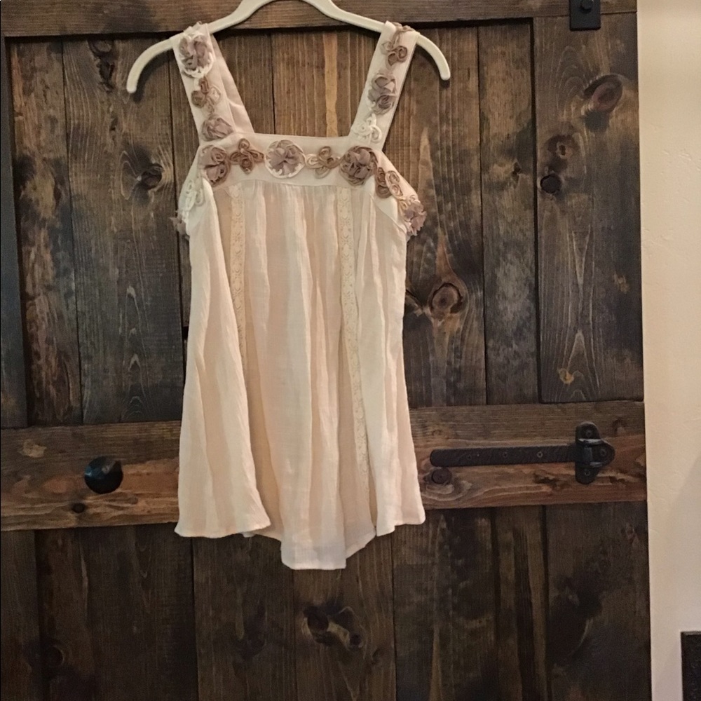 Pretty Summer Top